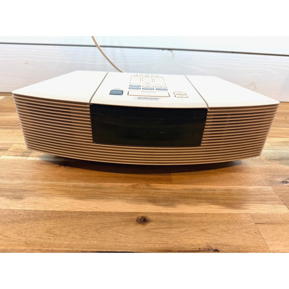 Bose Wave AWRC-1P Stereo CD Player and Radio with Remote - White